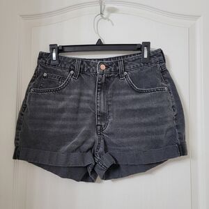 Divided By H&M Washed Black Size 8 Denim Cuffed Hem Shorts Gently Used Condition